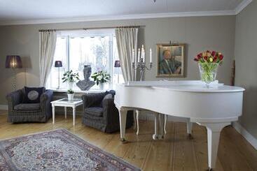 בית מלון כפרי L Villa Långbers