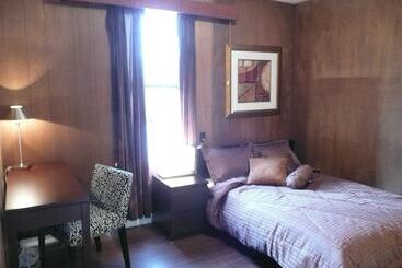 Hotel Mondeliving House Davie