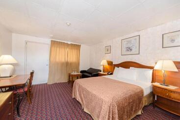 Niagara Parkway Court Motel