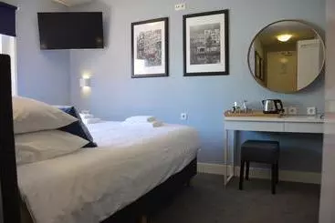 هتل Frisco Inn