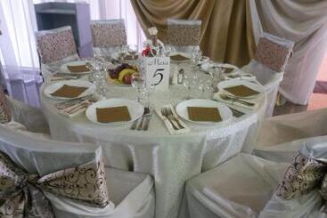 Отель Euro House