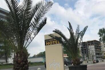 Szálloda Golden Palace