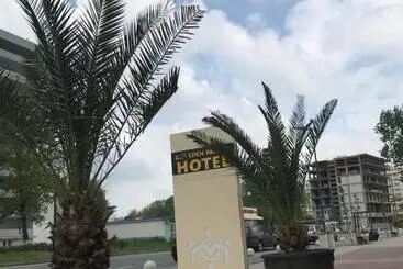 Hotel Golden Palace