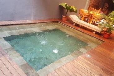 Kayun Hostel Downtown