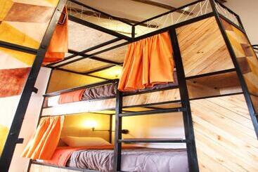 Supertramp Hostel Cusco