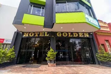 Hotelli Ayenda 1063 Golden