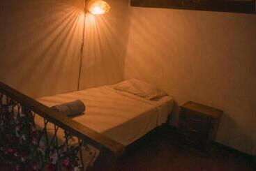 הוסטל Hostal Españolete