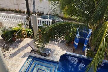 Bed and Breakfast Sunset Paradise