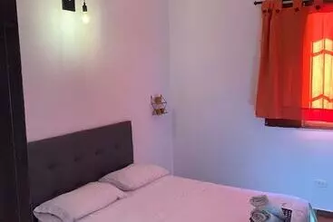 Fatima Hostel Santa Marta