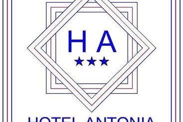 فندق Antonia