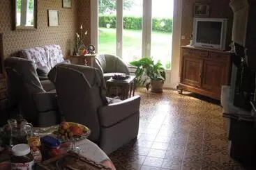 민박 Chambres D'hôtes La Pinderie