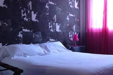 Отель Jour & Nuit