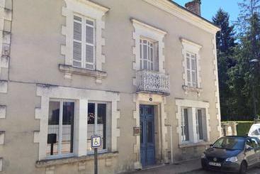 ベッドアンドブレックファースト Chambres D Hôtes De La Fontaine