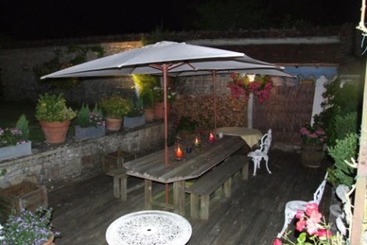 تختخواب و صبحانه Les Glycines