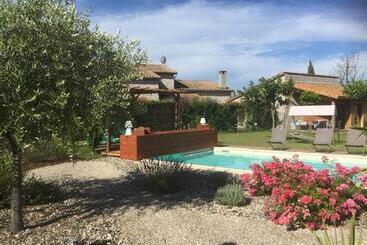 Bed and Breakfast Villa Font Vive Chambres D Hôtes éco Labellisées Avec Cuisine Confort, Calme Et Vue Exceptionnel