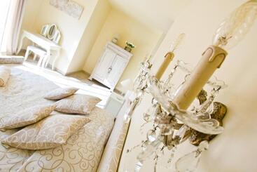 ベッドアンドブレックファースト Villa La Vista