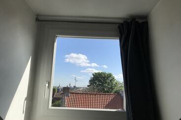 تختخواب و صبحانه Abri Du Passant