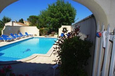 Bed and Breakfast Le Mas De L'amandier