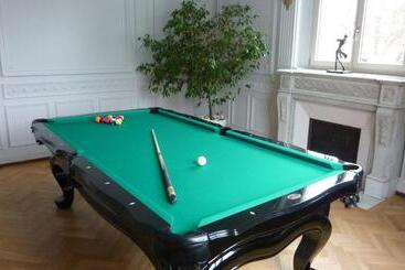 تختخواب و صبحانه Villa Elyane