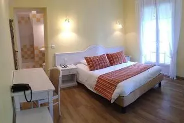 هتل Auberge Les Oliviers