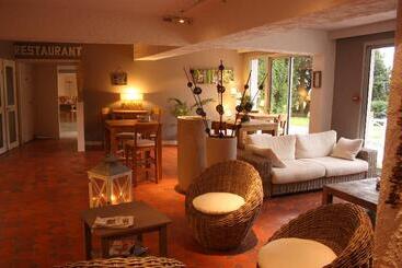 Latitude Ouest Hotel Restaurant & Spa