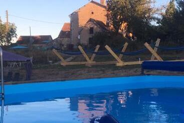 ベッドアンドブレックファースト Domaine De La Madeleine