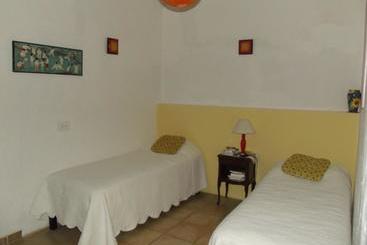 ベッドアンドブレックファースト Domaine Saint Victor