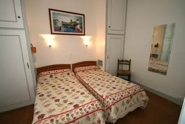 هتل Hôtel Le Magenta