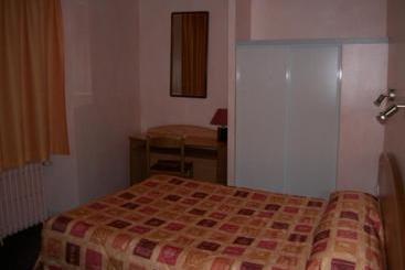 בית מלון כפרי Hôtel Terminus