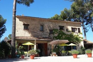 בית מלון כפרי La Cigalière