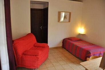 ホテル La Cigalière