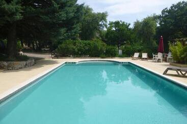 Hotel Le Mas Saint Donat