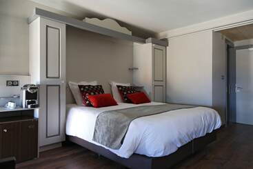 هتل Le Vieux Logis