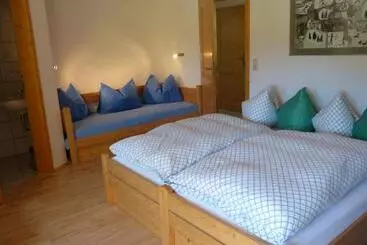 Suzanne's B&b & Gardens