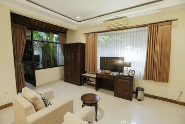 Ubud Hotel & Cottages