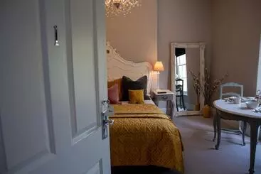 Apple Tree Bed And Breakfast