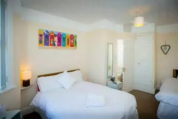 Bed and Breakfast Sea Jade Guest House
