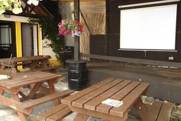 Fiddlestone Bar And B&b