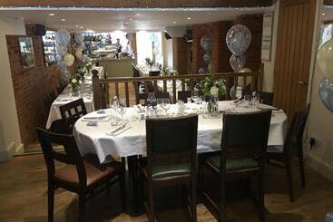 The Peppermill Town House Hotel & Restaurant