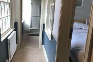 The Peppermill Town House Hotel & Restaurant