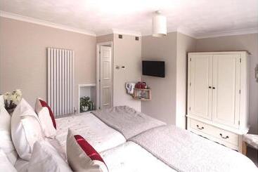 Seven Bed And Breakfast