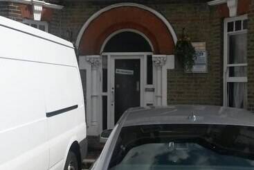 Bed and Breakfast The Crystal Lodge