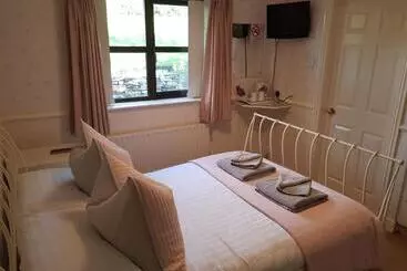 Bed and Breakfast Willowbank House