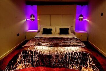 تختخواب و صبحانه Boutique 25