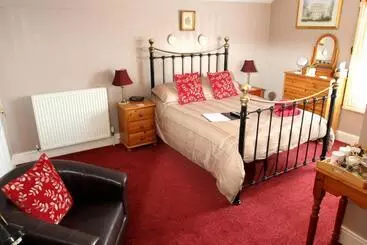 Bed and Breakfast Camellia Lodge Guest House