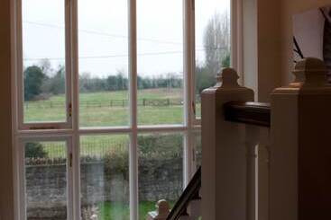 مبيت وإفطار Old Parsonage House