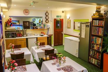 Hotel Heathrow Palace