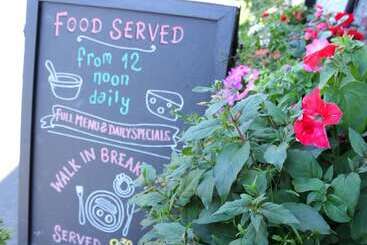 مبيت وإفطار Ye Olde Cheshire Cheese Inn