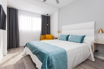 Bristol Sunset Beach   Holiday Apartments