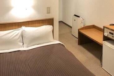 City Hotel Air Port In Prince